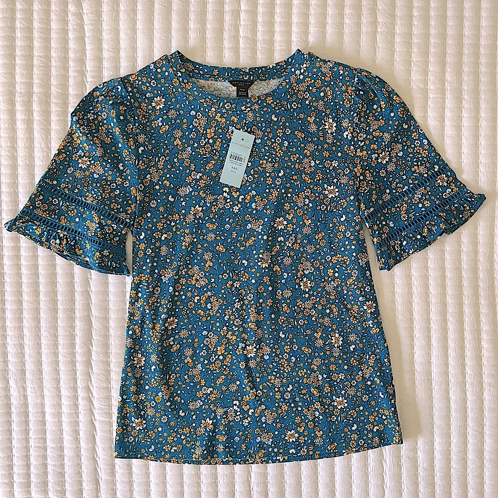 Ann Taylor Blue Floral Top with Flutter Bell Sleeves XXSP
